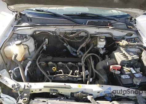 2011 Ford Escape Limited z USA, uszkodzony, nr VIN 1FMCU0E70BKA52755